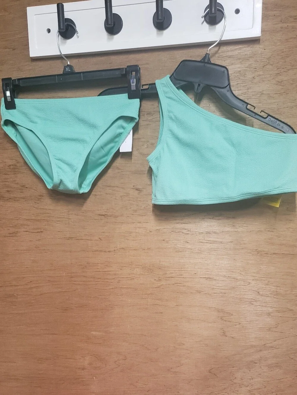 GAP Kids Girls One-Shoulder Bikini Set in Ribbed Mint Green With SPF50.  NWT